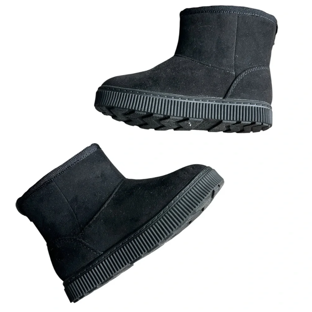 Cat & Jack Arlo Bootie Girls Black Faux‎ Suede Fuzzy Lined Boots 7